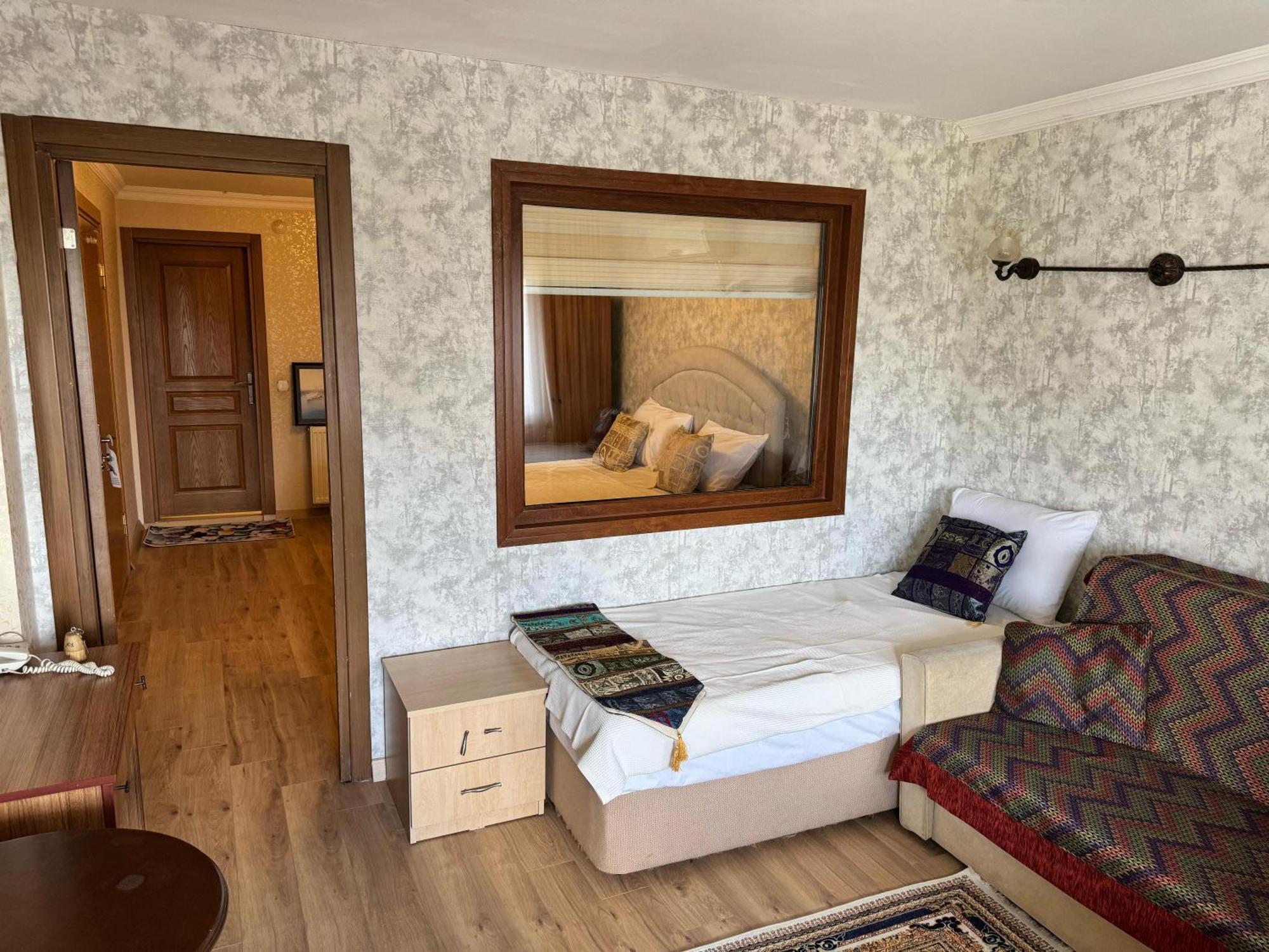 Hotel Ipekyolu Istanboel Buitenkant foto