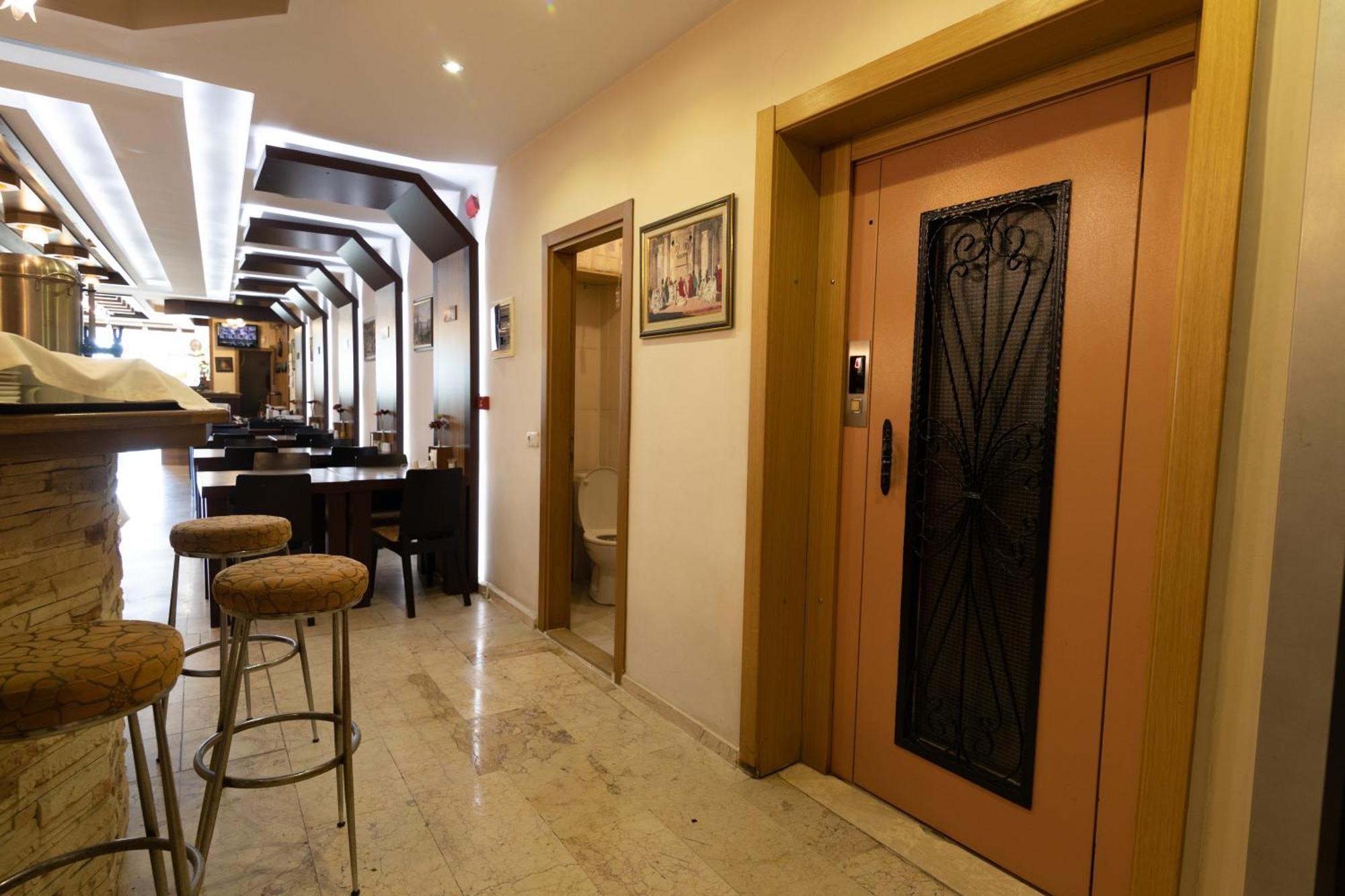 Hotel Ipekyolu Istanboel Buitenkant foto