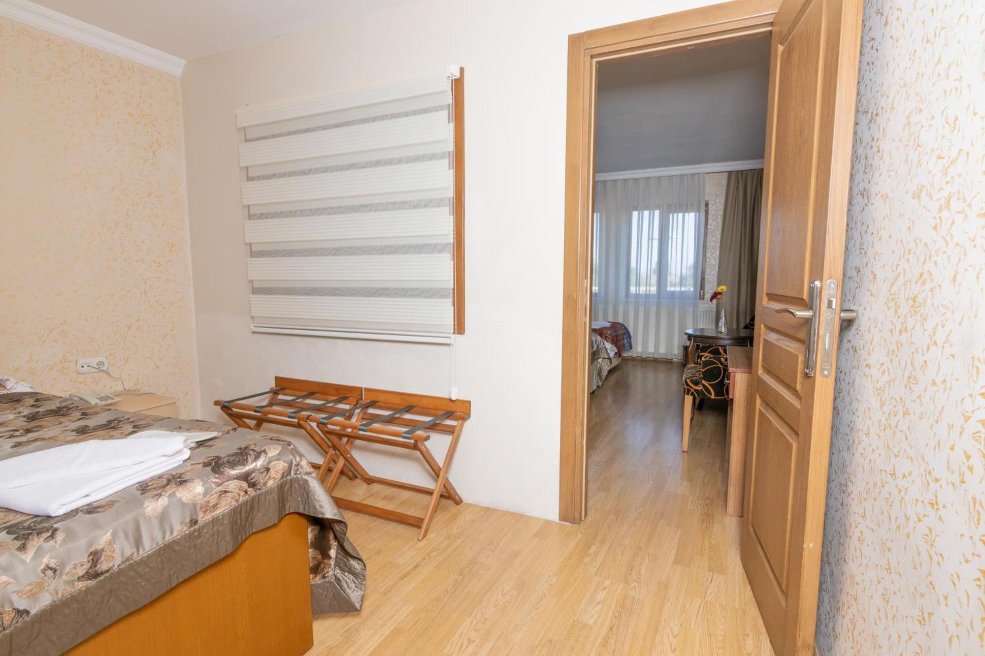 Hotel Ipekyolu Istanboel Buitenkant foto