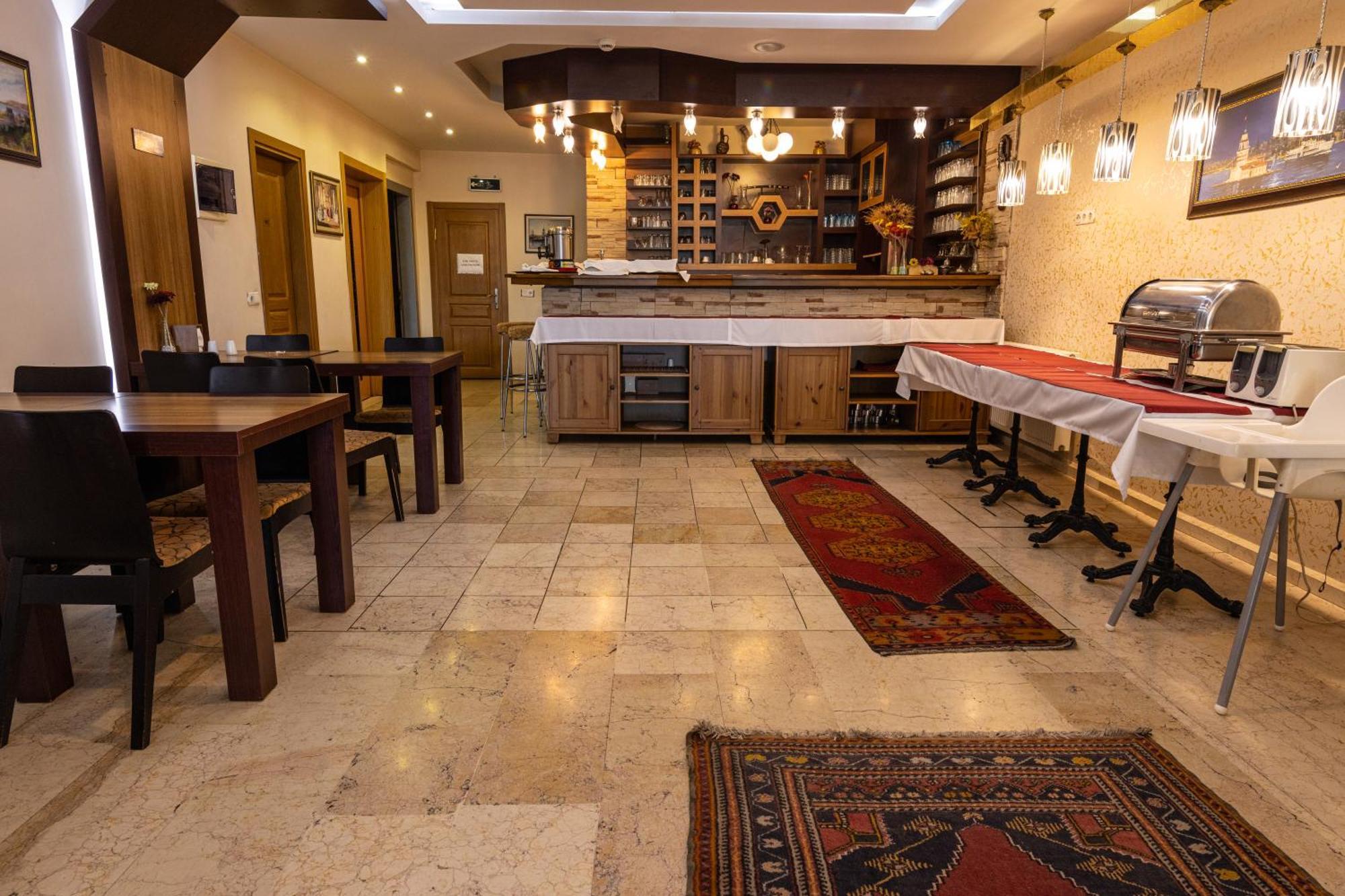 Hotel Ipekyolu Istanboel Buitenkant foto