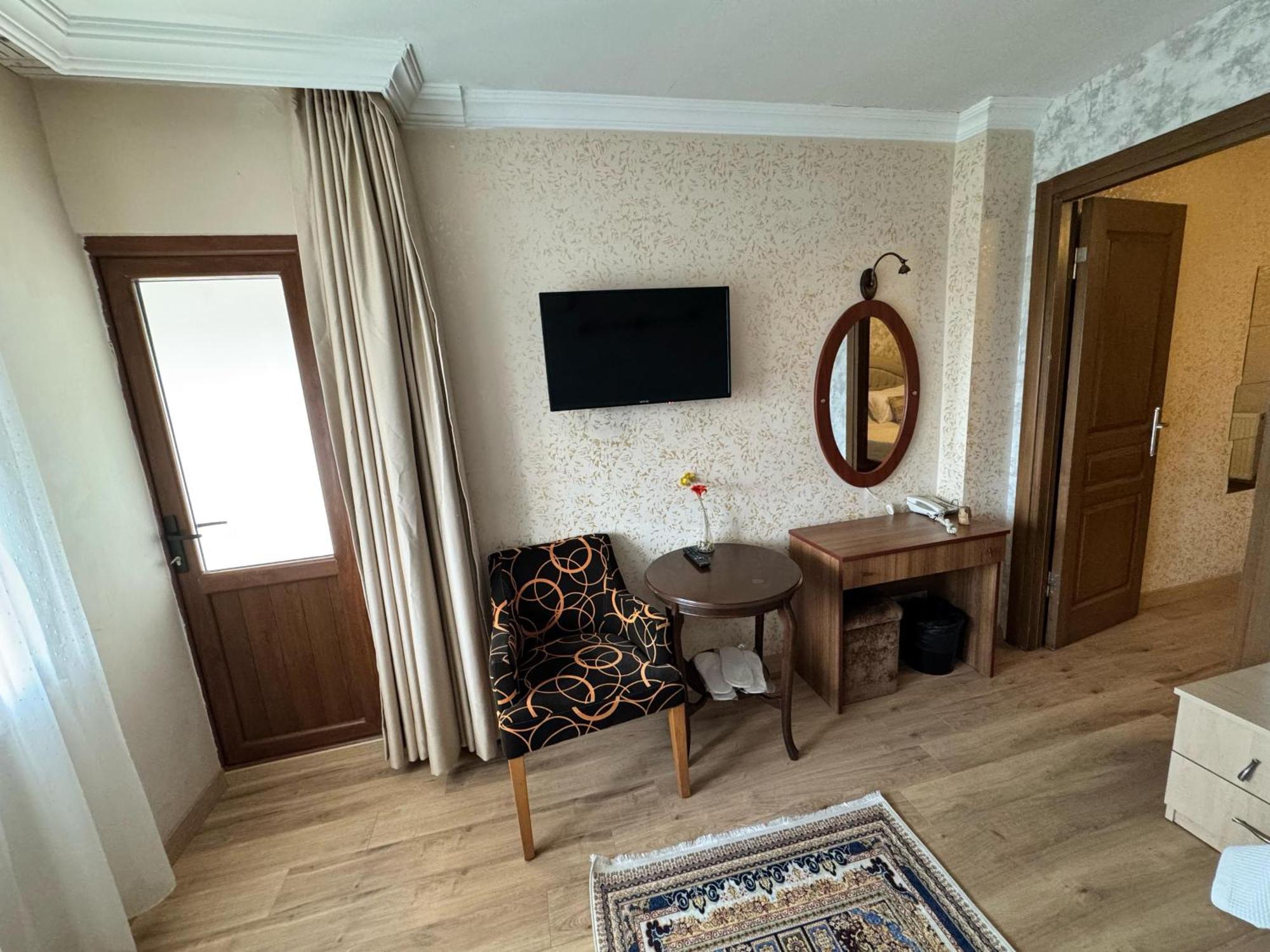 Hotel Ipekyolu Istanboel Buitenkant foto