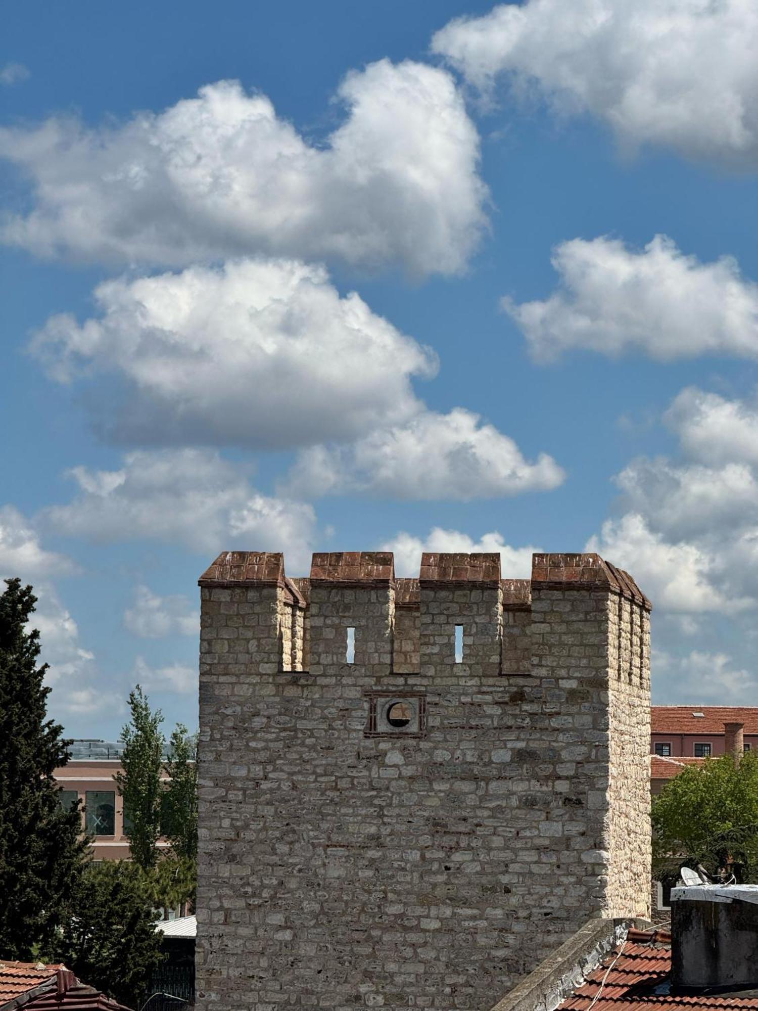 Hotel Ipekyolu Istanboel Buitenkant foto