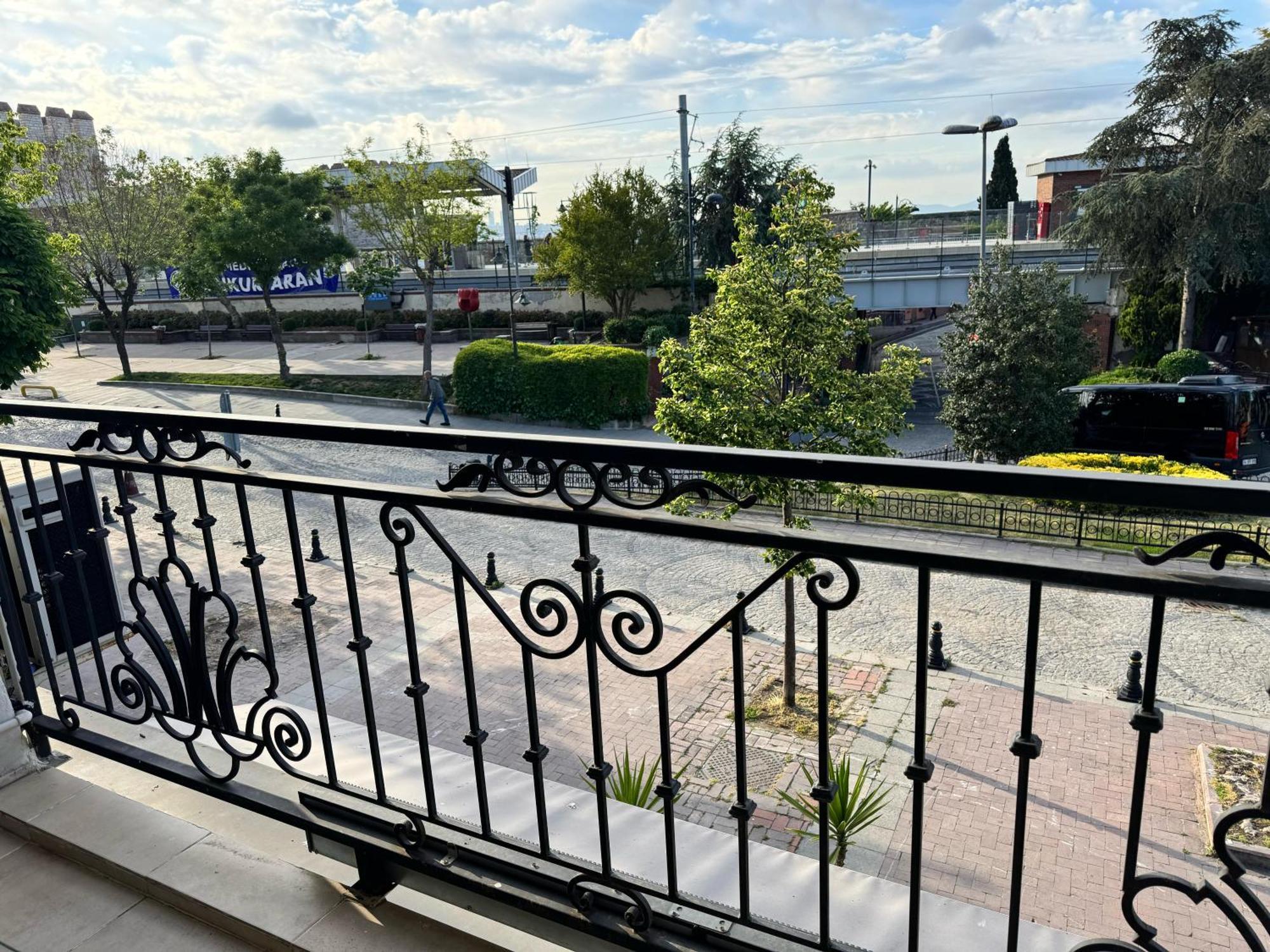 Hotel Ipekyolu Istanboel Buitenkant foto